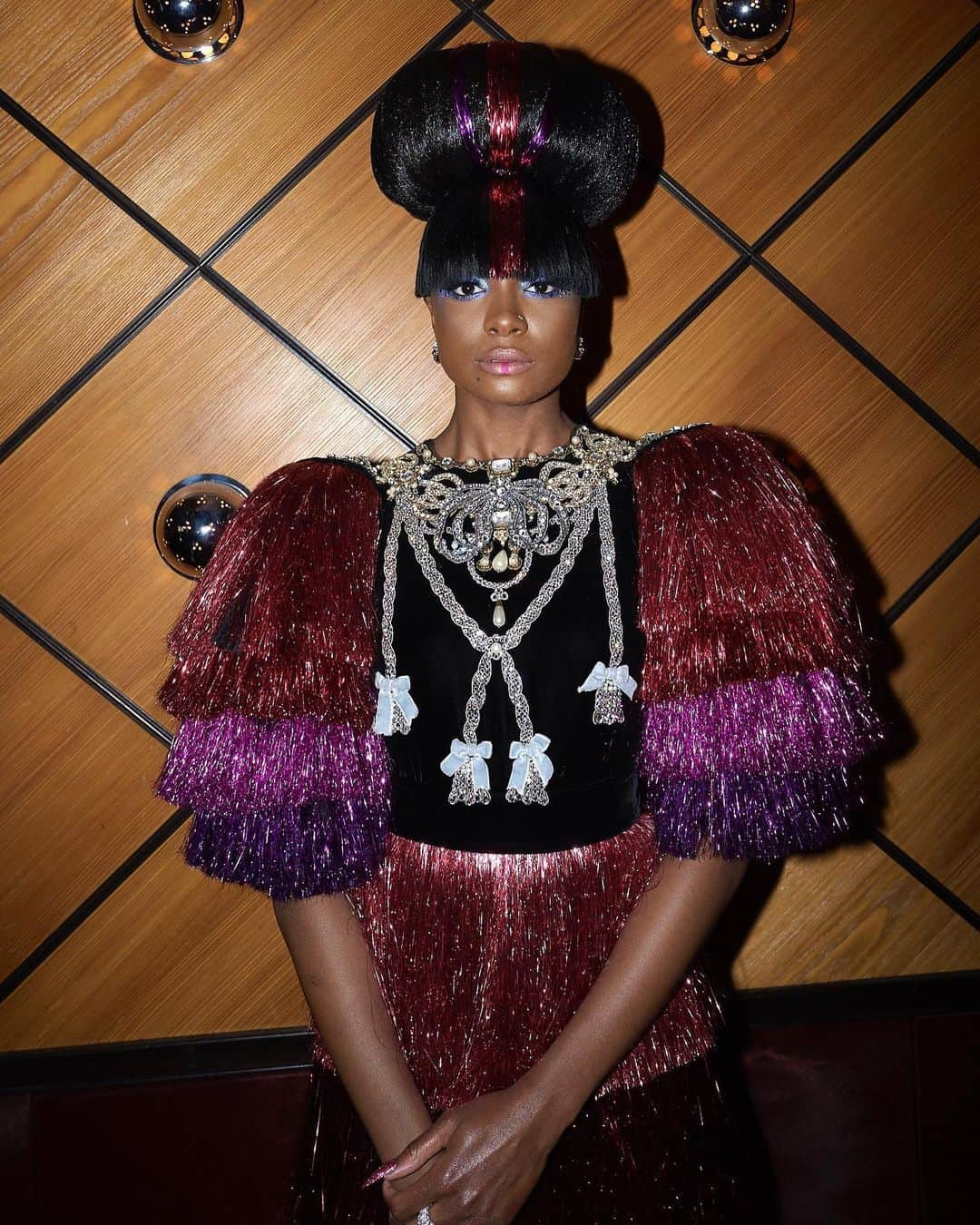 グッチさんのインスタグラム写真 - (グッチInstagram)「Ready for the #MetGala, @kikilayne in a custom #Gucci multicolor lamé multi-fringe gown with structured shoulders and embroidered velvet bodice designed by #MetCamp co-chair @alessandro_michele. @metcostumeinstitute #CostumeInstitute #AlessandroMichele Photo by @bradelterman.」5月7日 10時53分 - gucci