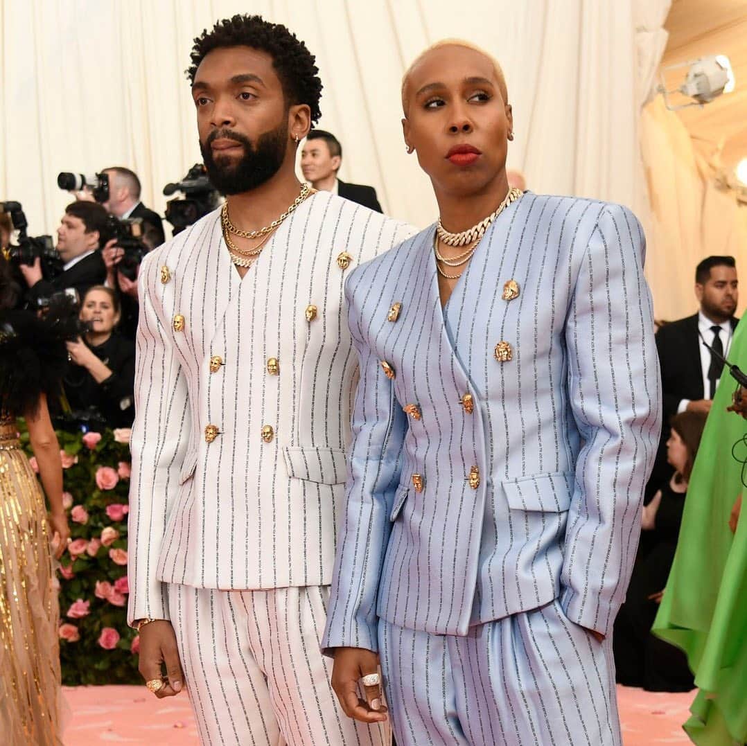 New York Times Fashionさんのインスタグラム写真 - (New York Times FashionInstagram)「Lena Waithe made a statement about the #metgala theme with the back of her suit. Swipe left to see what it said. Photo by @karstenmoran.」5月7日 11時04分 - nytstyle