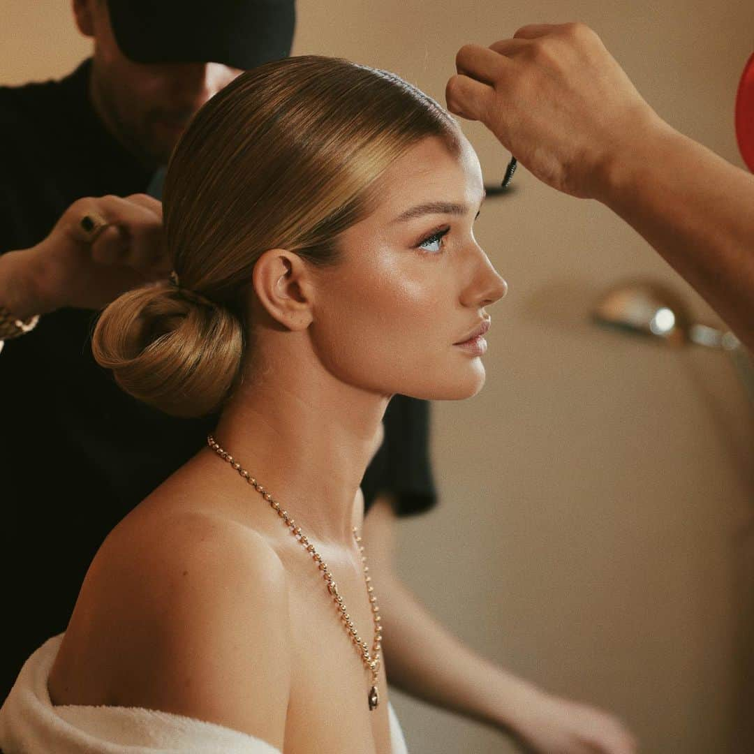 ロージー・ハンティントン＝ホワイトリーさんのインスタグラム写真 - (ロージー・ハンティントン＝ホワイトリーInstagram)「Preparing for camp. #metgala #metcamp」5月7日 11時11分 - rosiehw