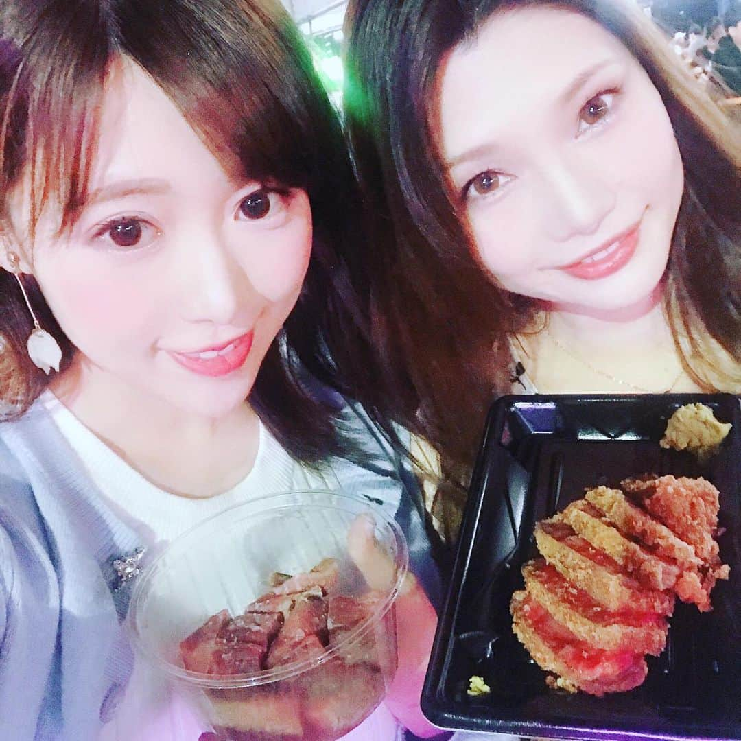 武田華恋さんのインスタグラム写真 - (武田華恋Instagram)「#肉フェス #gw #牛カツ #ステーキ #michelin #美味しい #肉 #好吃 #instafood #お台場」5月7日 12時18分 - karen.takeda