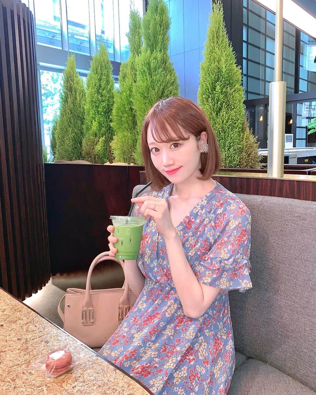 佐藤瀬奈さんのインスタグラム写真 - (佐藤瀬奈Instagram)「日本橋ではPEAK S PEAK CAFEでお茶したよ💓⠀ ⠀ 抹茶ラテ美味しかったー🥰✨⠀ ⠀ 最近は抹茶とかわらび餅とか和のものが気分なので、 和カフェたくさん巡りたいな🤔💕 ・ ・ ・ #peakspeakcafe#peakspeak#日本橋カフェ#抹茶ラテ#和カフェ#マカロン#東京カフェ#東京グルメ #tokyocafe#nihonbashi#maccha#cha#japanesegirl#japan」5月7日 12時21分 - senapuu