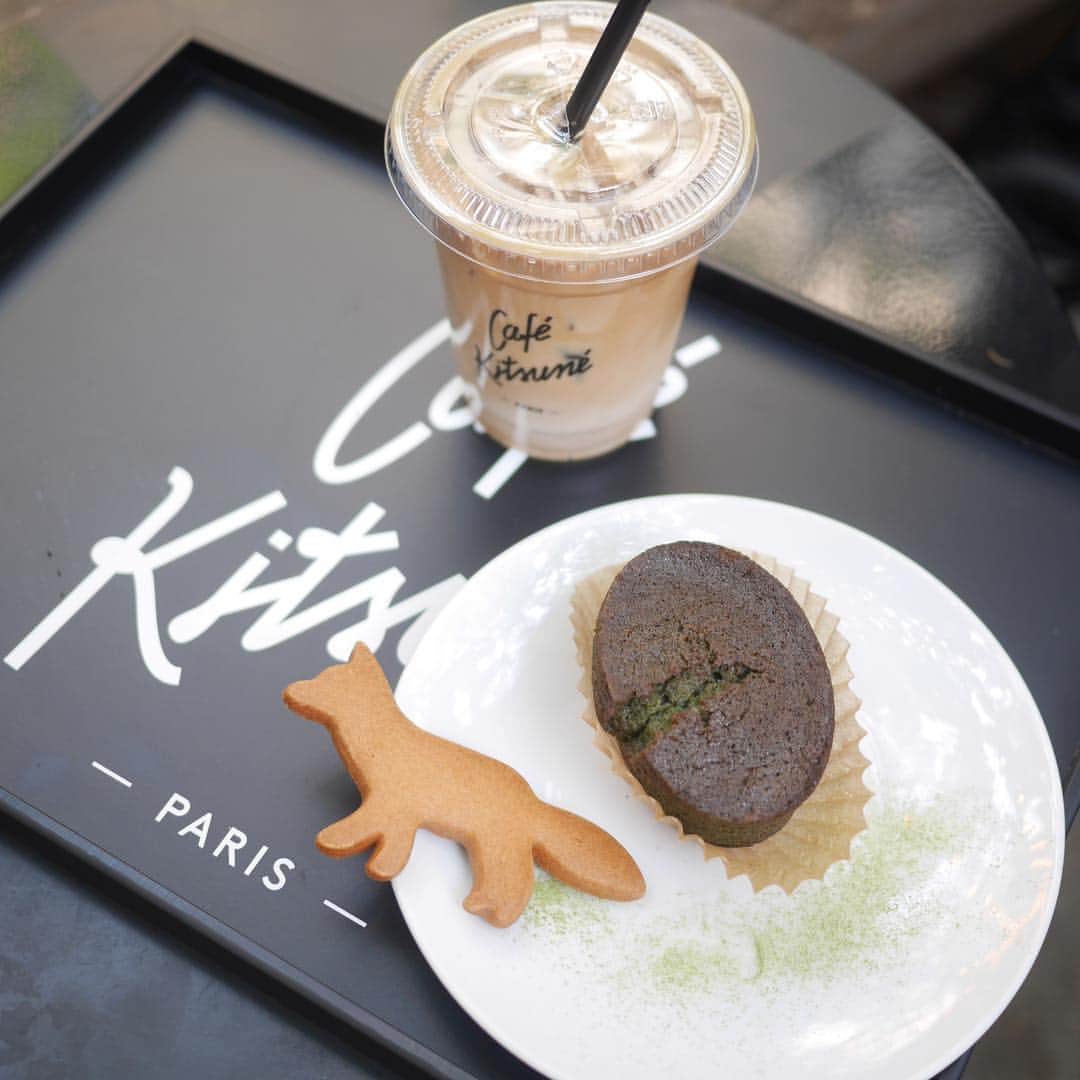 木本泉さんのインスタグラム写真 - (木本泉Instagram)「-﻿ "cafe kitsune"へ﻿ ﻿ 外でお茶をしても気持ちが良い季節☀️﻿ ﻿ 表参道のお店とはまた雰囲気が違ってました！﻿ ﻿ #cafekitsune#カロスキル#カフェ#韓国カフェ#izumi_trip」5月7日 12時33分 - izumikimoto