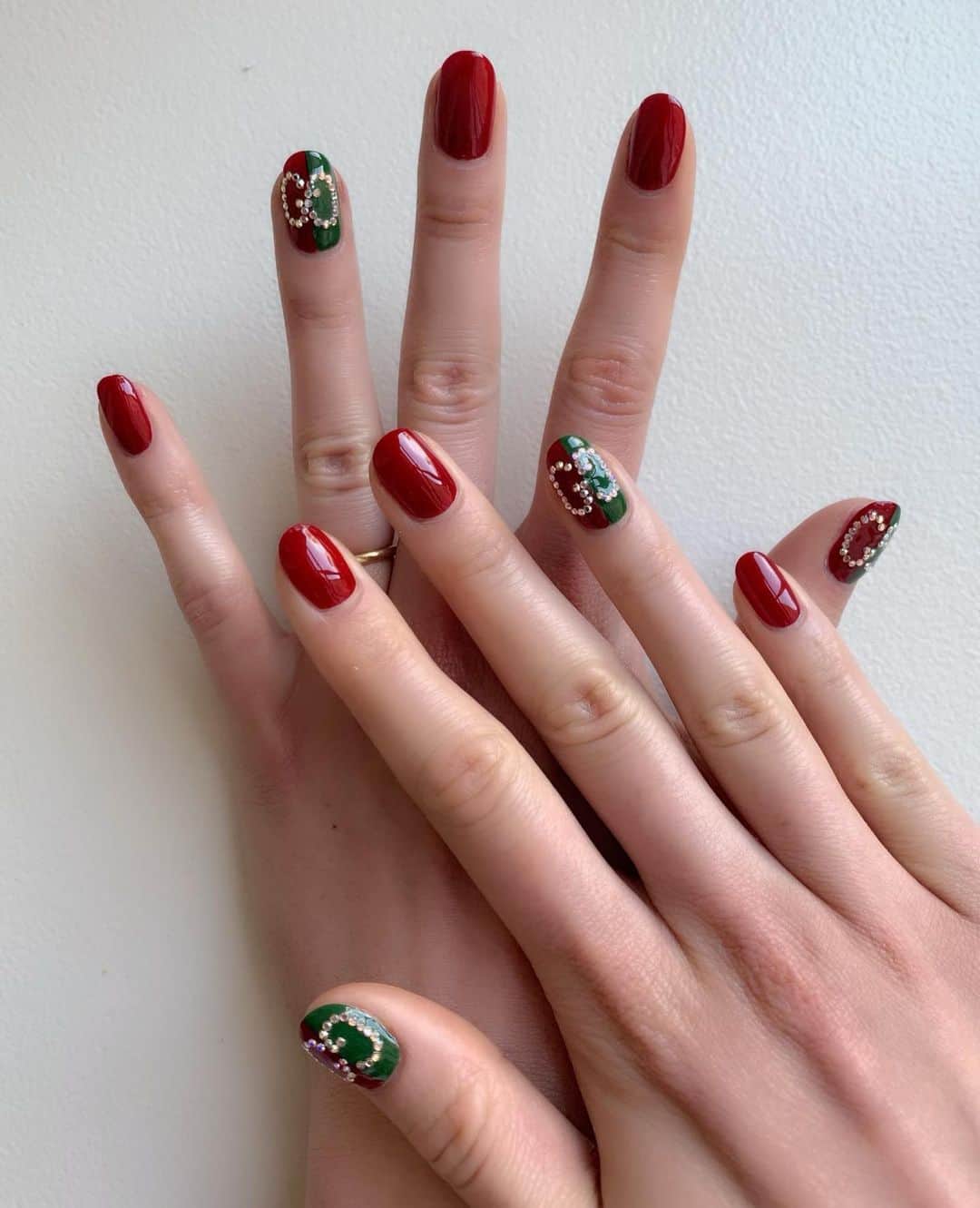 Mei Kawajiriさんのインスタグラム写真 - (Mei KawajiriInstagram)「#METGALA #2019 @karliekloss 🖤 @gucci #nails 🏆 using @nailsinc 💅🏻 on her Beautiful natural nails ✨ #nailsbymei」5月7日 13時09分 - nailsbymei