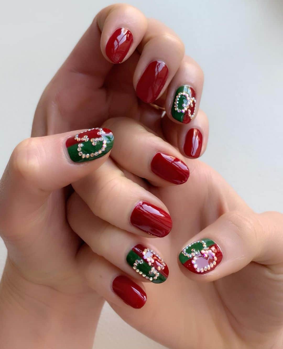 Mei Kawajiriさんのインスタグラム写真 - (Mei KawajiriInstagram)「#METGALA #2019 @karliekloss 🖤 @gucci #nails 🏆 using @nailsinc 💅🏻 on her Beautiful natural nails ✨ #nailsbymei」5月7日 13時09分 - nailsbymei