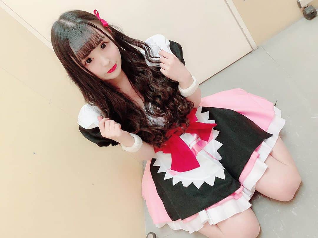 葉月美愛さんのインスタグラム写真 - (葉月美愛Instagram)「・ ・ ・ GWも終わっちゃったから 久しぶりにインスタの更新する₍ᐢ｡•༝•｡ᐢ₎.｡◦♡‬ ・ 懐かしの特別衣装だよ🍓🍓💕 みあちゃんのはメイドさんふうでした(*◜௰◝*) ・ インスタのせたい写真いっぱい あるんだけどついつい忘れちゃうから 忘れないように更新がんばるね( ･ ･̥ )♡ ・ ・ #特別衣装 #メイド #LOVEReS  #みゃあすたぐらむ🐰💞」5月7日 13時15分 - hazuki_mia