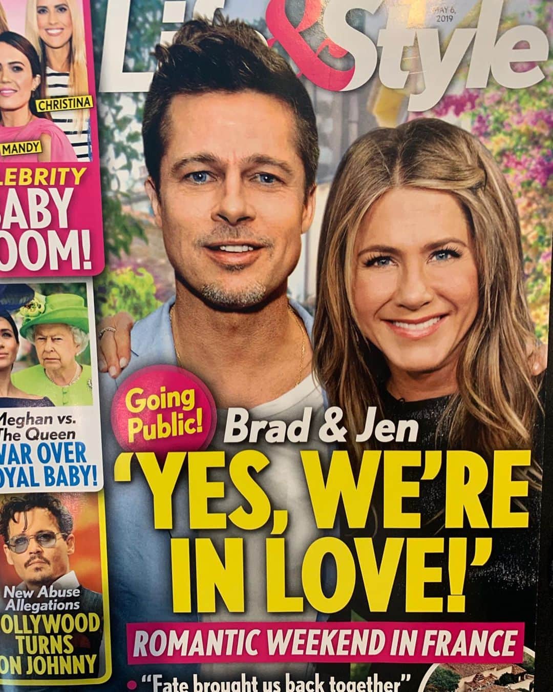 ヘザー・マクドナルドのインスタグラム：「Your favorite @chrisfranjola joins  me on the podcast up at midnight!  We explain #RHONY and the Big Apple Circus. Also, Jen & Brad are back together? Who should Ben Affleck & Angelina date next? Demi Moore’s Tell All better include Ashton’s cheating. Britney Spears still loves tanning salons, the royal affair & Paradise Hotel is back. I also answer questions & do impressions on the spot. Tune in and let me know what you think!」