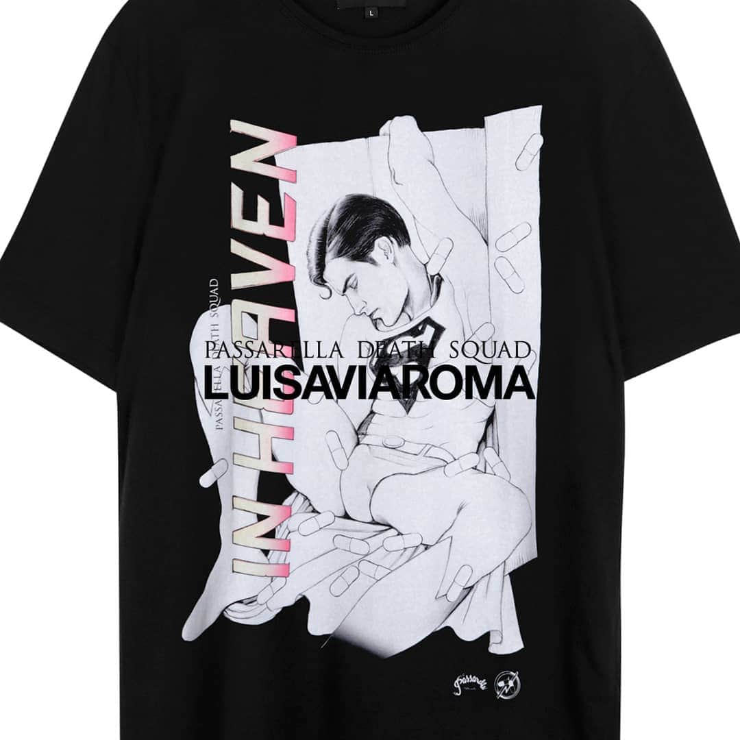 のインスタグラム：「T-shirts now available at @luisaviaroma . Passarella Death Squad is now available at the beautiful LUISAVIAROMA store in Florence, Italy. Tailoring, jackets and t-shirts for both men and women now available online and in store, link in the bio. . As always with Passarella, made in England with Japanese fabric. . #madeinengland #madeinjapan #streetstyle #mensstyle #mensfashion #unisex #streetwearfashion #streetwear #london #tokyo #hypebeast #tokyofashion #londonfashion #tshirt #england #japanfashion #jacketstyle #jacket #bomberjacket #tshirts #tailoring #luisaviaroma #bomberjacket #jacket #italy #florence #tshirts #fetish」