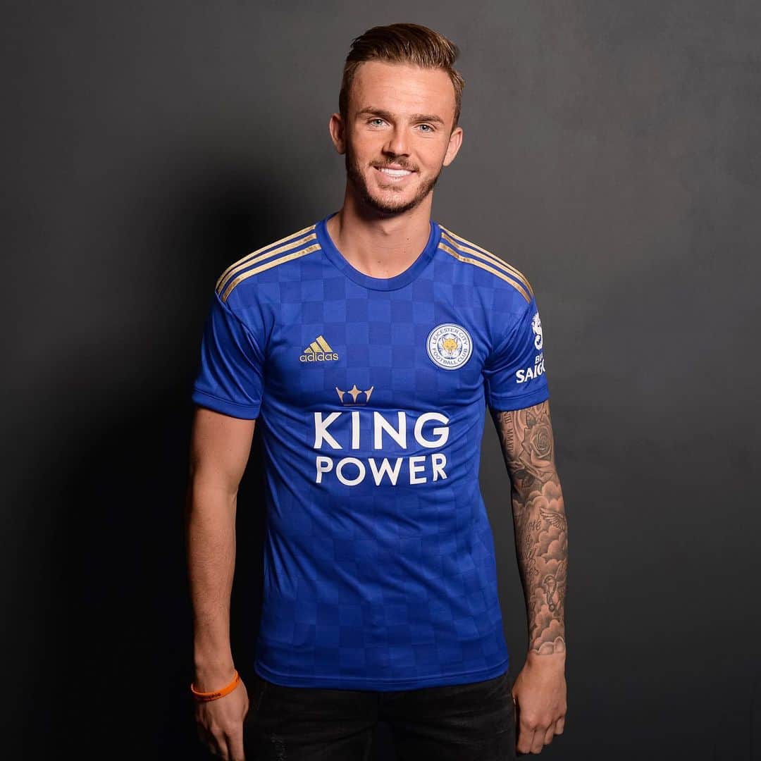 レスター・シティFCさんのインスタグラム写真 - (レスター・シティFCInstagram)「Leicester City 2019/20 adidas home shirt 🔵 . . . Pre-order now.」5月7日 15時07分 - lcfc