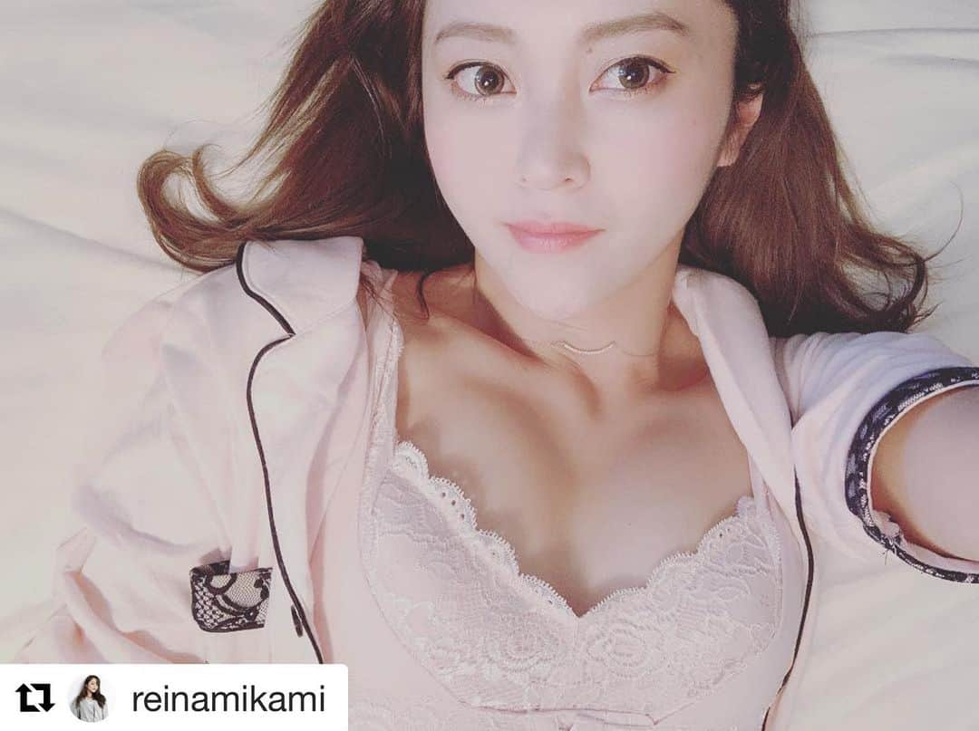 育乳ブラMoriage-モリアージュさんのインスタグラム写真 - (育乳ブラMoriage-モリアージュInstagram)「大人気。ピンクで投稿ありがとうございます😊 セット販売で一枚プレゼント  #Repost @reinamikami with @get_repost ・・・ ピンク×ピンク！  #モリアージュ #moriage #育乳 #ピンク #pink #ナイトブラ #nightlingerie #lingerie #三上玲奈 #モデル #model #sexy」5月7日 15時07分 - gogogorigori1234