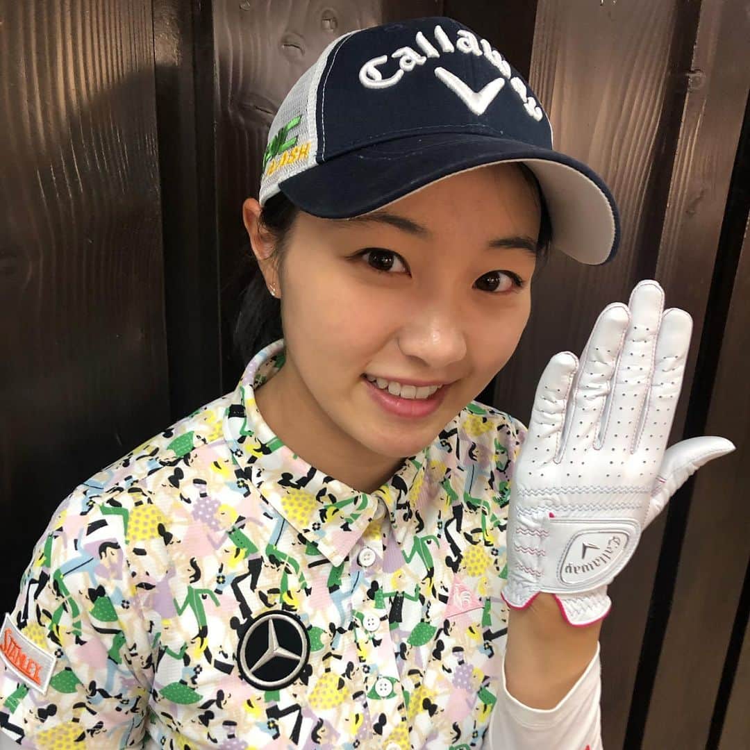 三浦桃香さんのインスタグラム写真 - (三浦桃香Instagram)「この前デザインしたグローブが届きました🥳❤️ 自分でカスタムしたグローブでゴルフできるの楽しみだなぁ😚❣️ #callaway」5月7日 15時46分 - momokamiura_official