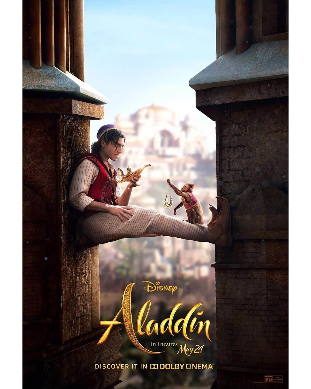 Walt Disney Studiosさんのインスタグラム写真 - (Walt Disney StudiosInstagram)「Check out the brand-new @DolbyCinema exclusive poster for Disney’s #Aladdin. See the film in theaters May 24, get tickets now.」5月8日 2時31分 - disneystudios