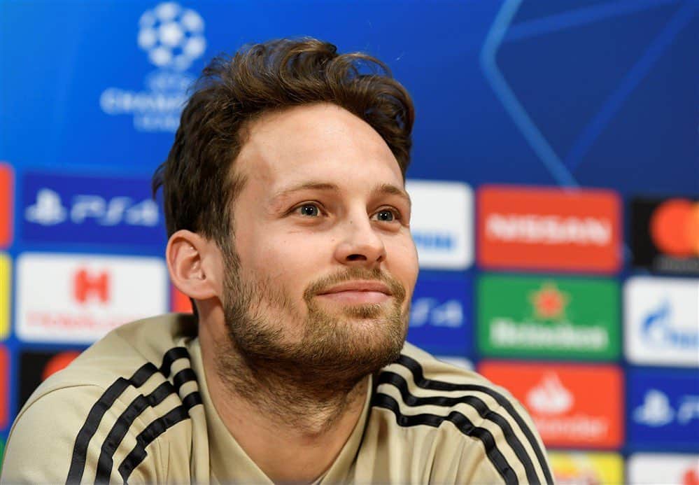 デイリー・ブリントのインスタグラム：「At The Press Conference Today 😄⚽️ #UCL」