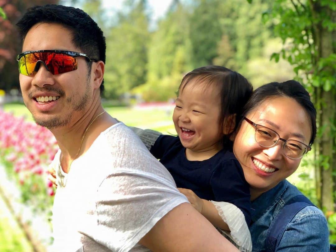 スティーブ・アエンのインスタグラム：「our lil dumpling」
