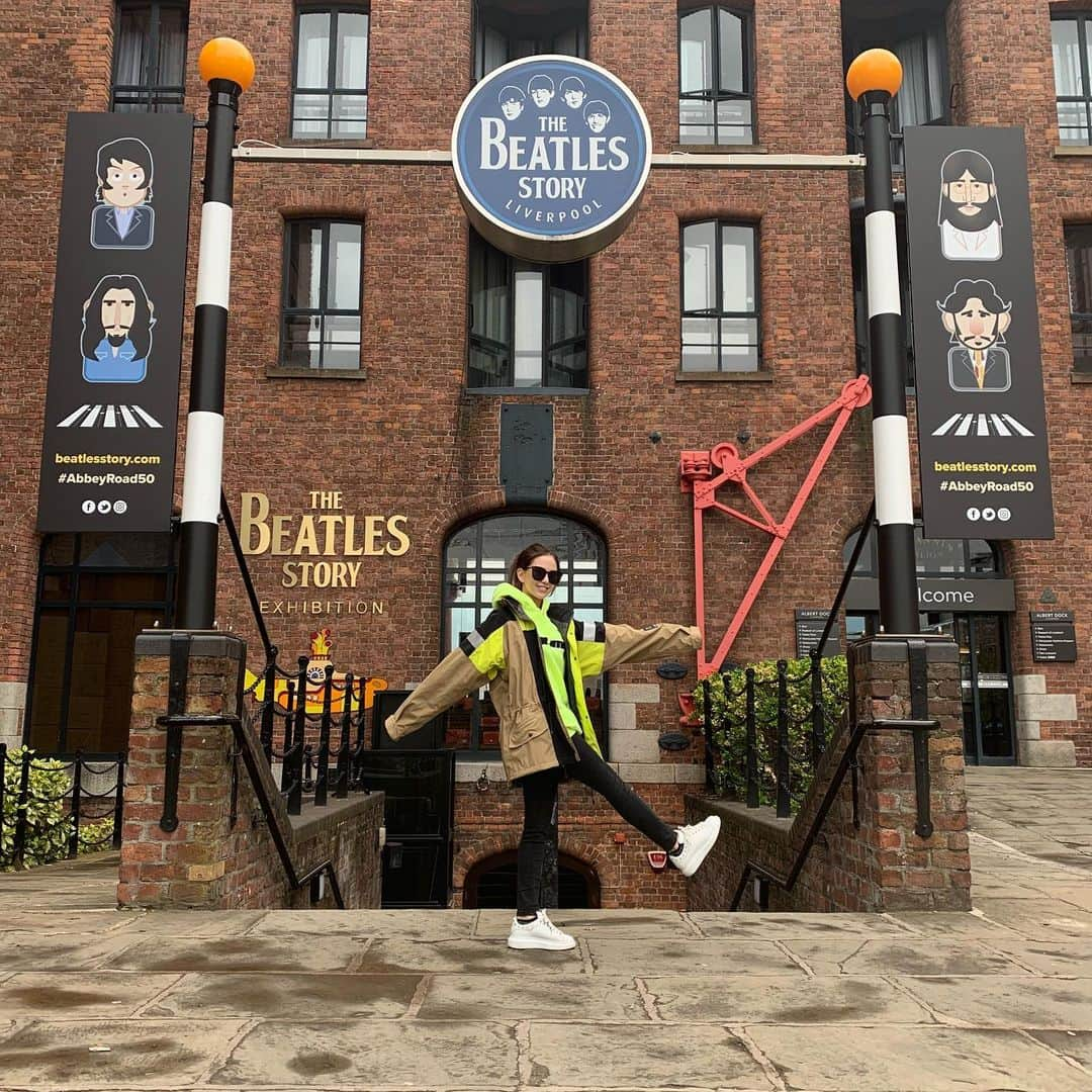 ハンナ・クインリヴァンさんのインスタグラム写真 - (ハンナ・クインリヴァンInstagram)「❤️🧡💛💚💙💜#liverpool #thebeatles #thebeatlesstory #abbeyroad」5月8日 2時50分 - hannah_quinlivan