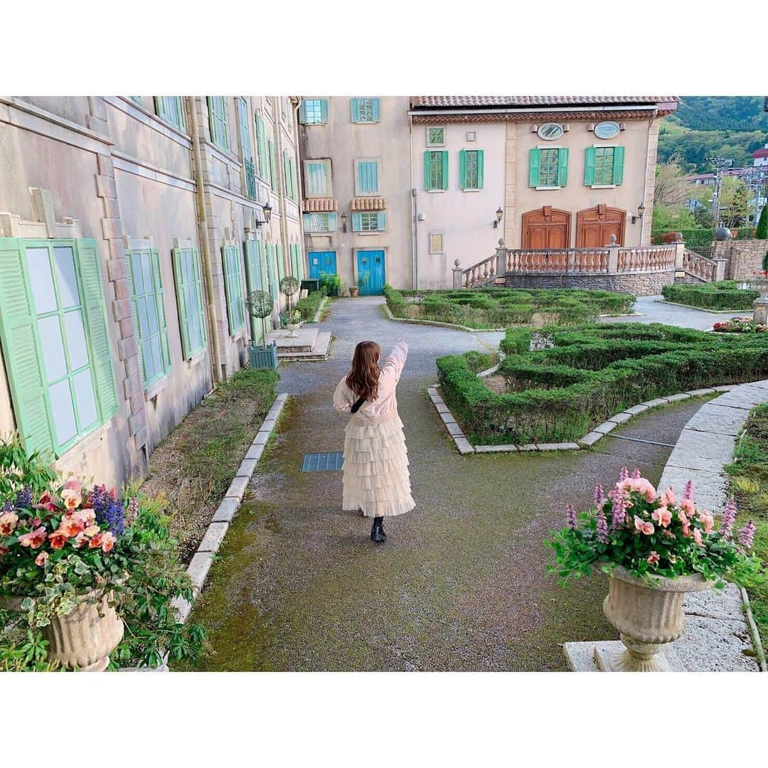 宮崎理奈さんのインスタグラム写真 - (宮崎理奈Instagram)「. . . 箱根に1泊2日でプチ旅行してきました❤️ 何気に箱根満喫するのは初めてで、マイナスイオンを感じながらすっごく楽しくて癒された時間を過ごせました✨ . . 星の王子様ミュージアムは世界観がとっても可愛かった✨ . . . . #photo #picture #trip #箱根 #神奈川 #箱根旅行 #星の王子様ミュージアム #星の王子様」5月7日 18時43分 - rina.miyazaki0221