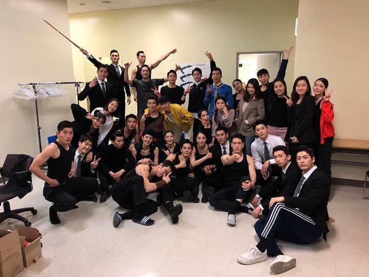 オン・ジュワンのインスタグラム：「#그날들#서울#끝#블루스퀘어 뮤지컬 그날들 보러 와주신 관객분들, 제가 연기하고 노래했던 무영이를 보러와주시고~ 사랑하는 제 동생들 보러 와주셔서 감사드립니다. 그나저나 동생들은 하루도 안지났는데 벌써 보고싶네^^ 이제 잘 정비해서 지방투어 공연에서 봐요💪 다시한번 서울관객분들 우리들 사랑해주셔서 감사했습니다🙇‍♂️」