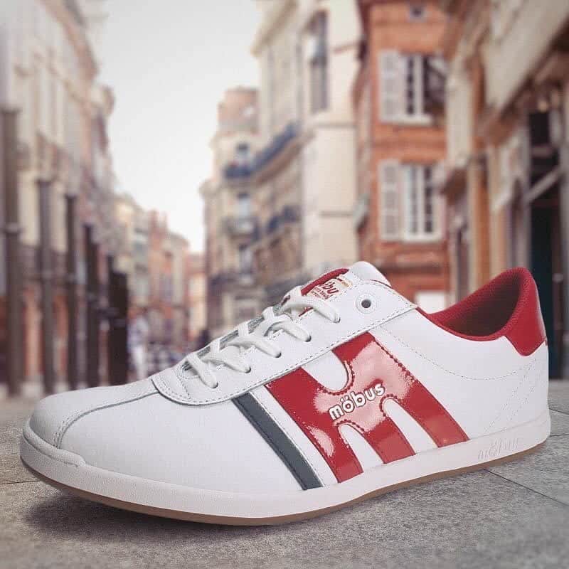Mobus Footwearのインスタグラム