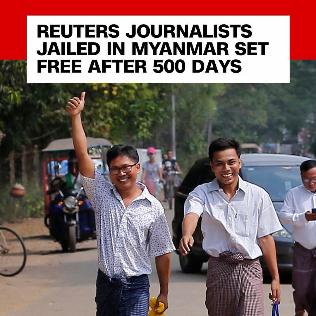 CNNさんのインスタグラム写真 - (CNNInstagram)「Two Reuters journalists jailed in Myanmar for reporting on a massacre of Rohingya civilians have been freed after more than 500 days. Wa Lone and Kyaw Soe Oo walked free on Tuesday just weeks after their final appeal was quashed. They were released as part of an amnesty of 6,520 prisoners by the country's President Win Myint. The two men, who received this year's Pulitzer Prize for International Reporting, have been locked up since December 2017, when they were charged under the country's colonial-era Official Secrets Act for allegedly disseminating secret information sensitive to national security. As he left the prison, Wa Lone said he was "really happy -- excited -- to see my family and colleagues. And I can't wait to go to my newsroom." 📸 Myat Thu Kyaw/Getty Images」5月7日 19時45分 - cnn