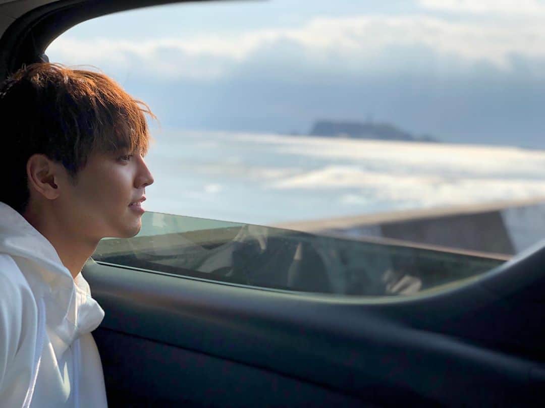 映画『午前0時、キスしに来てよ』のインスタグラム：「楓MGです。‬﻿﻿ ﻿﻿ ‪#連休明け 海が見たいと言われて、ここに来た🌊‬﻿﻿ ﻿﻿ ‪いい写真が撮れたので、アップします😊 ﻿ ﻿ ‬﻿ ﻿#午後8時楓MGがお送りしました﻿ ‪#楓MG #綾瀬楓 #片寄涼太‬﻿﻿ ‪#午前0時キスしに来てよ‬﻿﻿ ‪#映画0キス‬﻿ #0キス #0kiss #茂ちゃん撮影 #茂ちゃんアルバム」