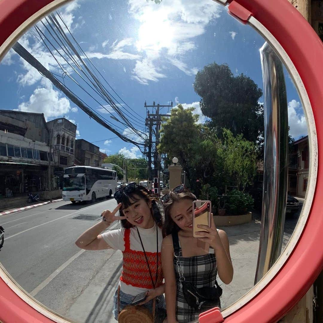 中町綾さんのインスタグラム写真 - (中町綾Instagram)「My best partner👯‍♀️💗 ・ ・ ありさが居てこそ最高の旅💋 これからもたくさん旅行したい!! ・ ・ ・ #instalike #instagood #l4l #phuket #あやサブ」5月7日 20時23分 - ayanakamachi