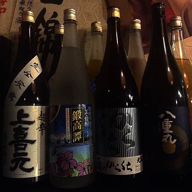 こま源 天王寺店のインスタグラム：「. . . . こま源は、、、 日本酒や焼酎の種類がたくさん👏🏼 . . . 一度ご来店してみてください☺️ . . 🍺🍸🍹🍾🥂🍷🥃🍶 . . #こま源#こま源天王寺店#天王寺北口#居酒屋#天王寺居酒屋#浜焼き#浜焼き祭り#海鮮料理#お酒好きと繋がりたい」