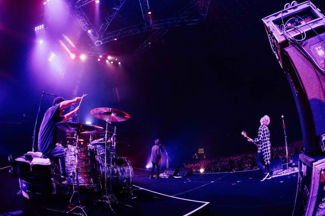 NAOKIさんのインスタグラム写真 - (NAOKIInstagram)「2019/05/06 VIVA LA ROCK 2019 ありがとうございました。  photo by @ysz.photo」5月7日 21時53分 - naoki_10feet