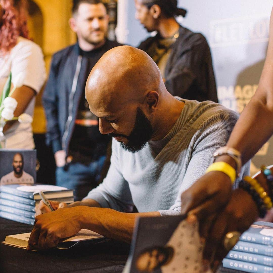 コモンさんのインスタグラム写真 - (コモンInstagram)「It’s here! I’m proud to share that my latest book, Let Love Have The Last Word, is now on sale! Last night, we celebrated the release out at the historic Riverside Church in Harlem. The celebration continues today in New York where I’ll be over at Barnes & Noble on 5TH Avenue at 1 PM ET and Bloomingdale’s on 59TH Street at 6 PM ET for special book signings. Stop by and say hi! Photos by @NoemieMarguerite + @GettyImages. #LetLove」5月7日 22時18分 - common