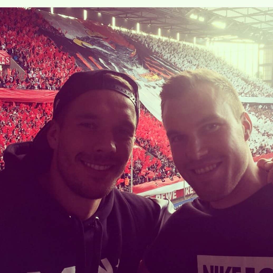ケヴィン・グロスクロイツのインスタグラム：「Glückwunsch zum Aufstieg @fckoeln 👊🏻💪🏻 #dortmundundköln」