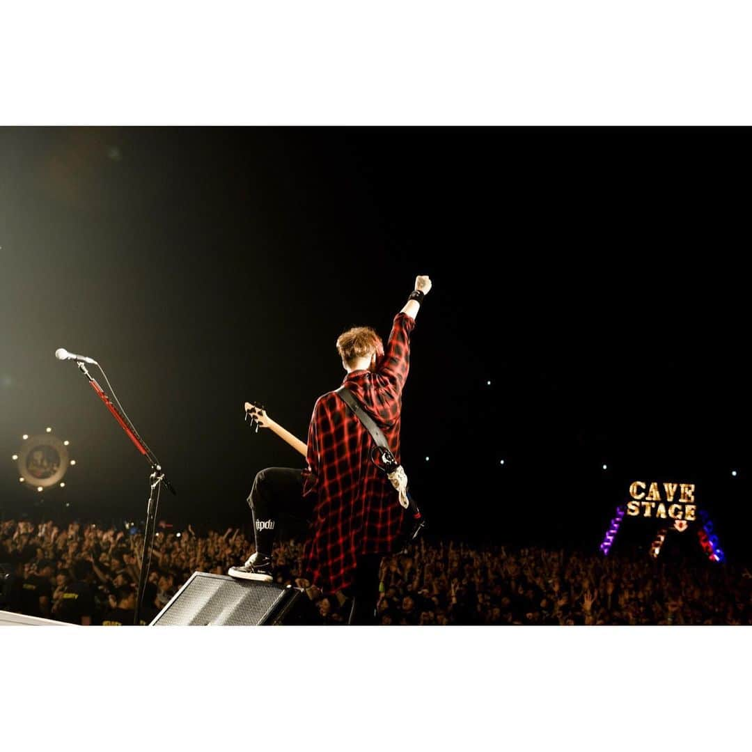 侑威地さんのインスタグラム写真 - (侑威地Instagram)「VIVA LA ROCK 2019@さいたまスーパーアリーナ  photo by @ninjajon  #vivalarock2019 #rottengraffty」5月7日 22時47分 - yuichi_rotten