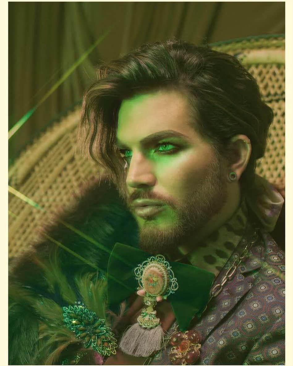 アダム・ランバートさんのインスタグラム写真 - (アダム・ランバートInstagram)「A new era begins May 15th: My new single #NewEyes from my upcoming album #VELVET • 📷: @franzszony Wardrobe/Hair/Makeup: @jonlieckfeltbeauty」5月7日 23時01分 - adamlambert