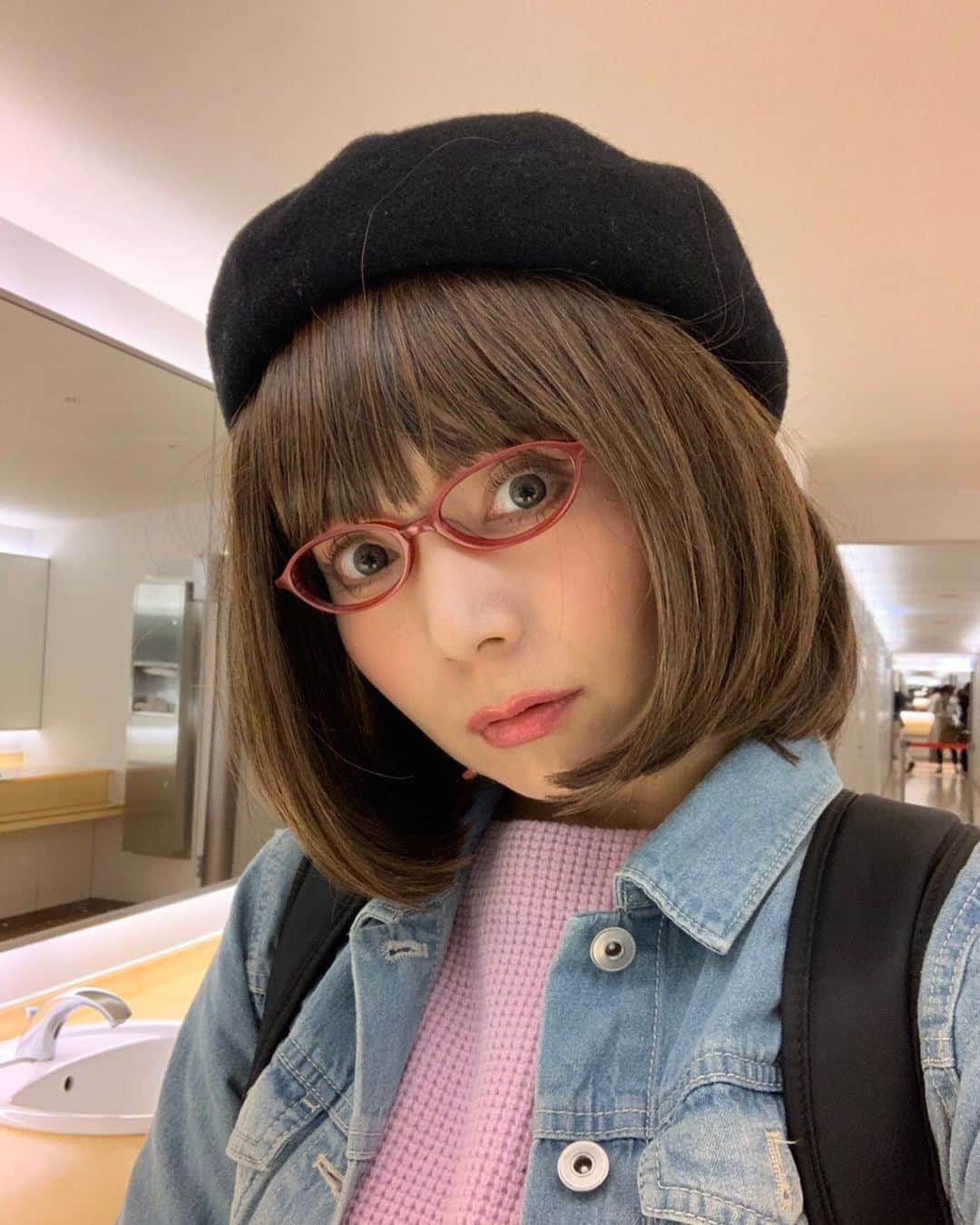 のインスタグラム：「今日は渋谷でボズスキャグスのライヴを観てきました！🎸🎙 . . . オーチャードホールのトイレから失礼しまーす！笑🤣 . . . オーチャードホールのトイレから愛を込めて…笑😁 . . . . #bozskaggs #音楽っていいね #orchardhall #nomusicnolife」