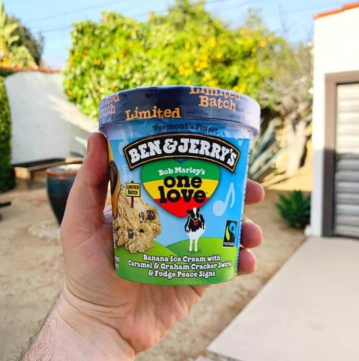 Ben & Jerry'sさんのインスタグラム写真 - (Ben & Jerry'sInstagram)「Repost from @bobmarley⠀ _____⠀ May marks the final month of @benandjerrys limited batch extension of the Bob Marley One Love ice cream flavor! To celebrate, we're asking fans to post a picture with your #OneLovePint here on IG (be sure to use the hashtag), and every Friday until May 31st we'll send someone a free Bob Marley t-shirt! Find one at your local retailer through the link in our bio.⠀ _____⠀ Proceeds from the flavor fund the #OneLoveYouthCamp, empowering the youth of Jamaica to use music, dance, and arts to help respond to challenges in their lives and break down barriers.」5月7日 23時08分 - benandjerrys