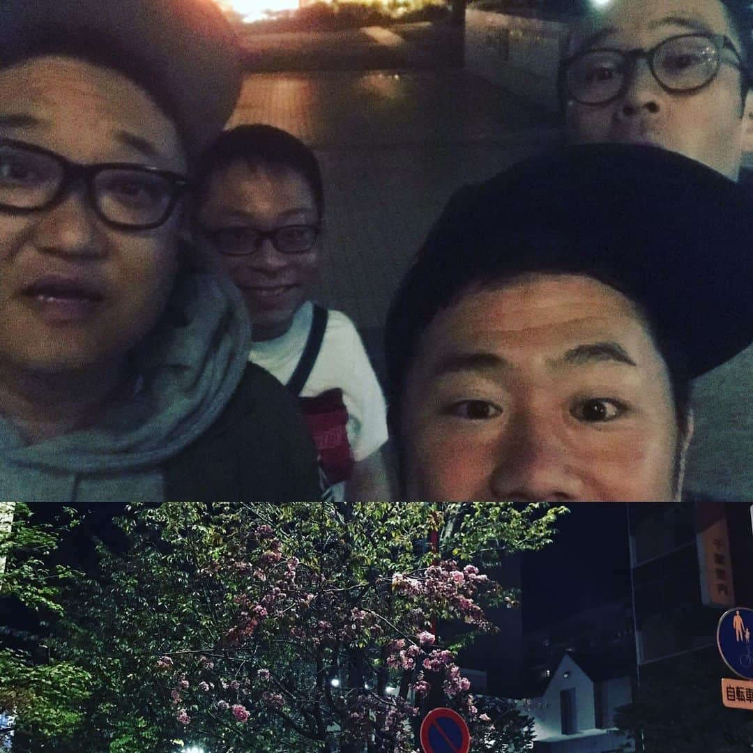 吉田裕さんのインスタグラム写真 - (吉田裕Instagram)「東北に行かせてもらったおかげで、桜がまた見れました。 埼玉、秋田、山形、福島、青森の皆さんありがとうごさいました！ 次は鳥取です！ お楽しみに。 #吉本新喜劇ワールドツアー」5月7日 23時51分 - y.yutaka