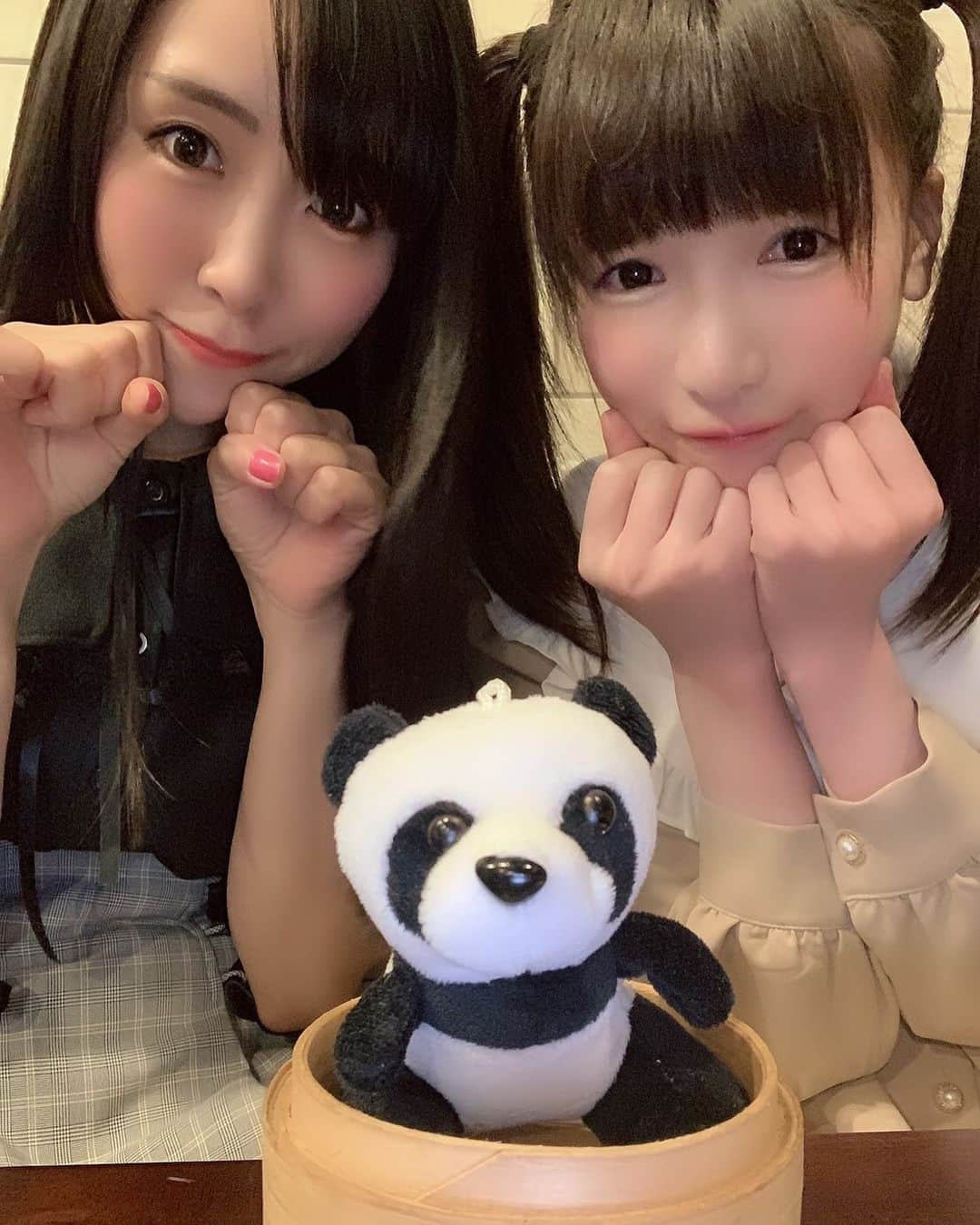 のインスタグラム：「おやくま🐻 . . #おやすみ #goodnight #🌙 #おやくま #日々の出会いに感謝 #バクステ外神田一丁目 #いっちょめ #熊本美和 #miwakumamoto  #アイドル #idol #일본 #아이돌 #アイドルボウラー #Pリーガー #プロボウラーになりたい #instagood #followme #kawaii #makeup #beauty #黒髪 #パンダ #もえあず #すきぴ」