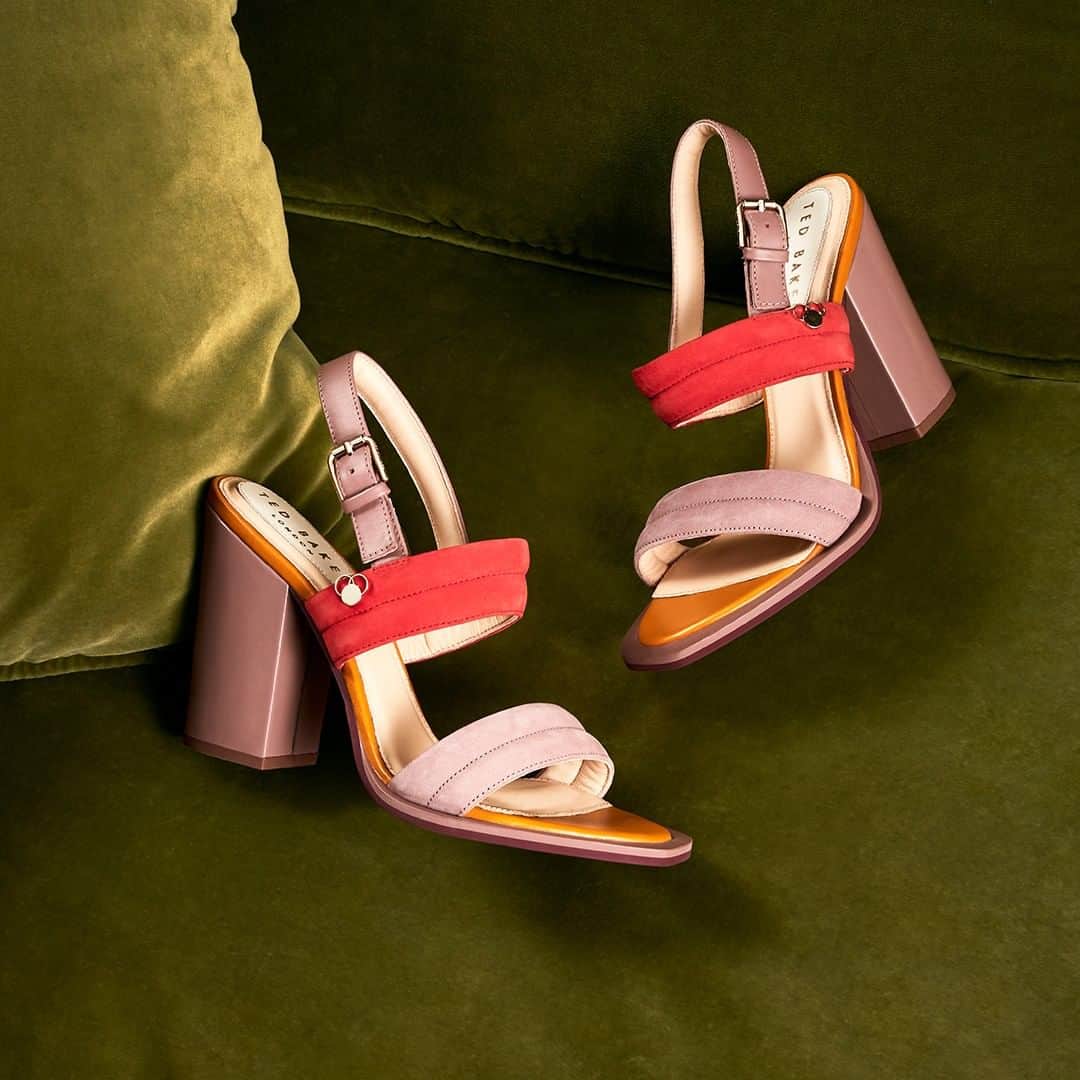 Ted Bakerさんのインスタグラム写真 - (Ted BakerInstagram)「Ted's BRIDDA heels are a chip off the old block. (Block heel leather sandals: BRIDDA)」5月8日 2時00分 - tedbaker