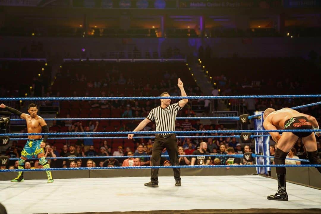 WWEさんのインスタグラム写真 - (WWEInstagram)「Tozawa. Kanellis. No Disqualifications. NOW! #205Live」5月8日 11時32分 - wwe