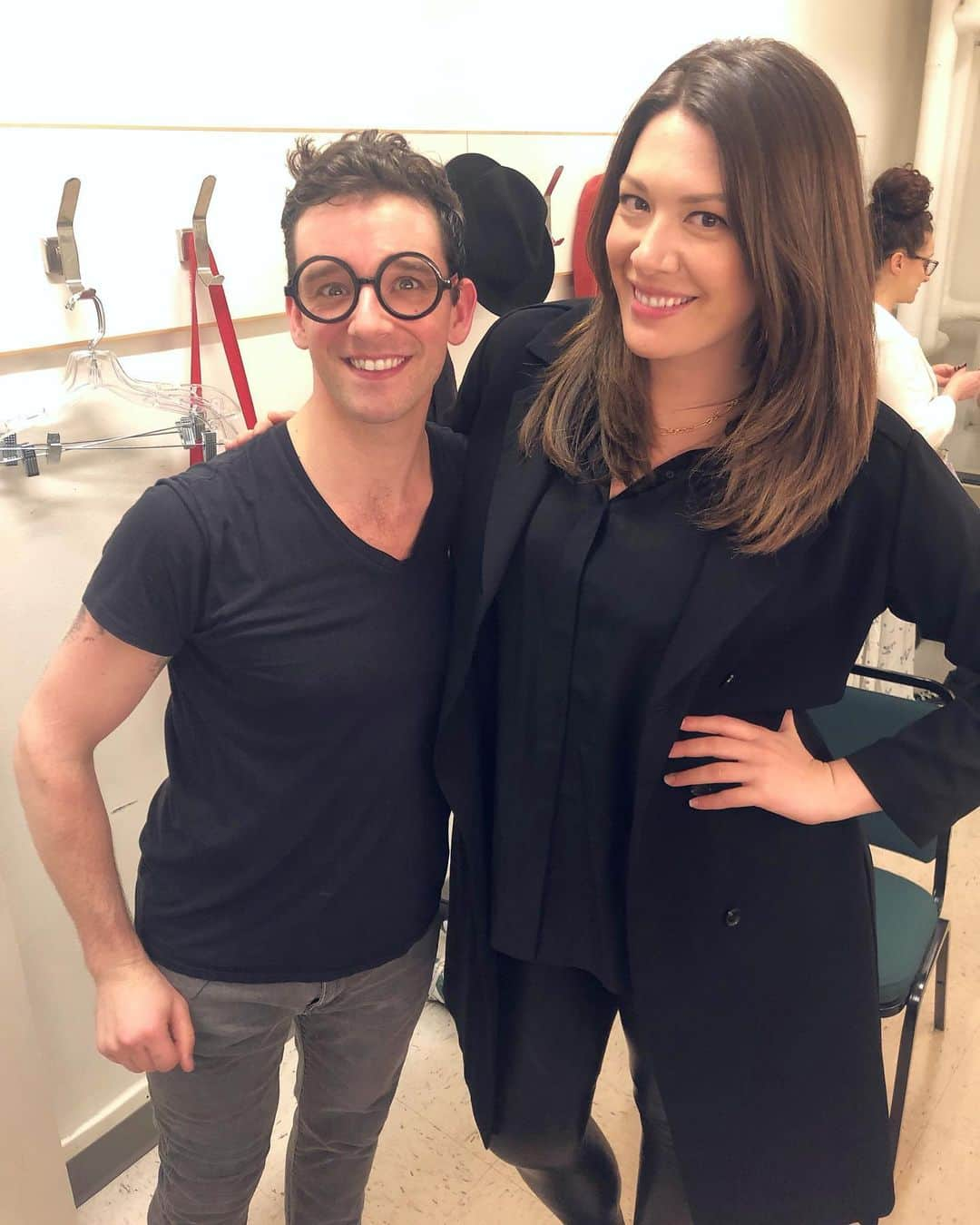 ミッチェル・コリンズさんのインスタグラム写真 - (ミッチェル・コリンズInstagram)「Look who I found tonight dressed as a whole man!!!! #metgala #googleit Michael Urie aka @MichaelUrieLikesIt!!! From the bottom of my heart, if you can catch one of the seven performances of #HighButtonShoesNYCC... GO. I genuinely cannot remember the last time I laughed and enjoyed myself as much as I did at a show tonight, with this genius as the star (along with @bwolfepack). Thank you to my friend @bmwiseman (left hole, he designed the artwork) for the invite tonight. ❤️👠」5月8日 11時43分 - michcoll