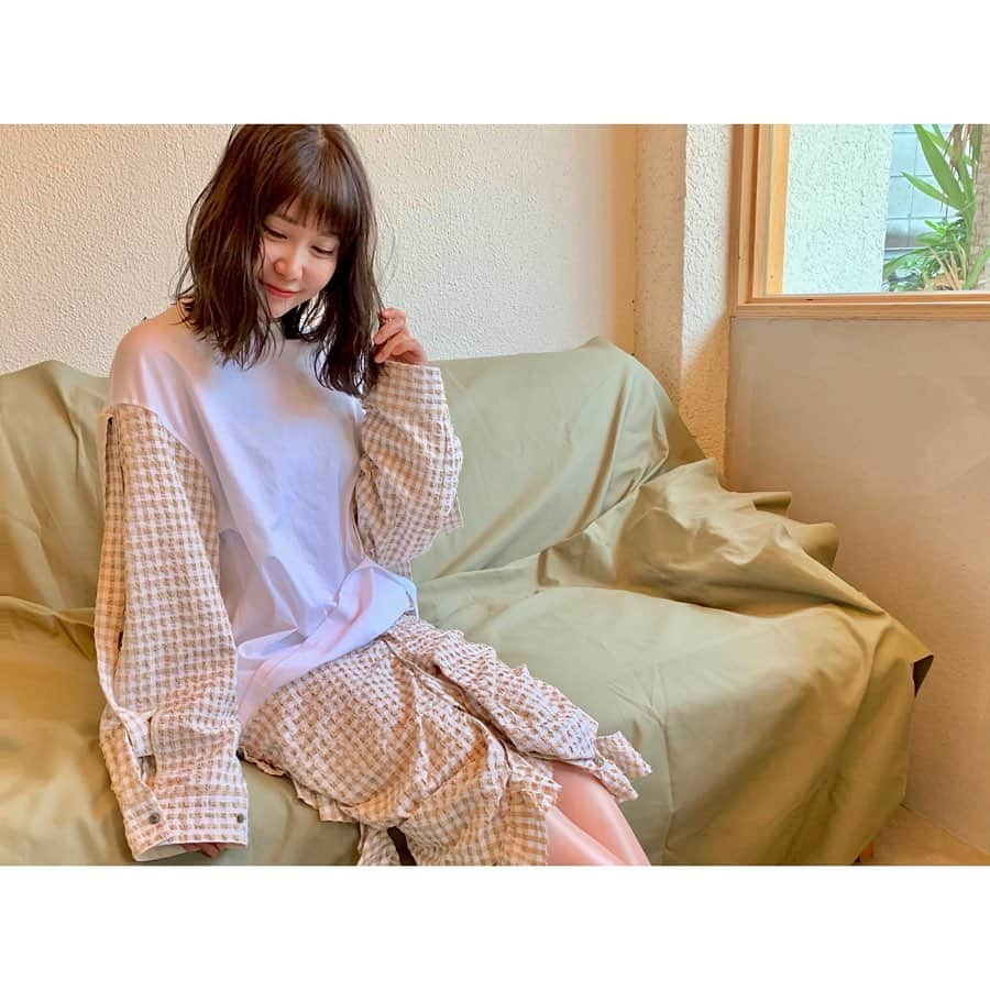 西脇彩華さんのインスタグラム写真 - (西脇彩華Instagram)「＊ 春らしい服でお出かけ🍃 ・ 今年の春はベージュ率高め♡ 例年より寒いからこの時期でも長袖がちょうどいい✨ ・ #OOTD #FASHION @_irene__official_  #9nine #西脇彩華 #ちゃあぽん」5月8日 12時03分 - chapon_930