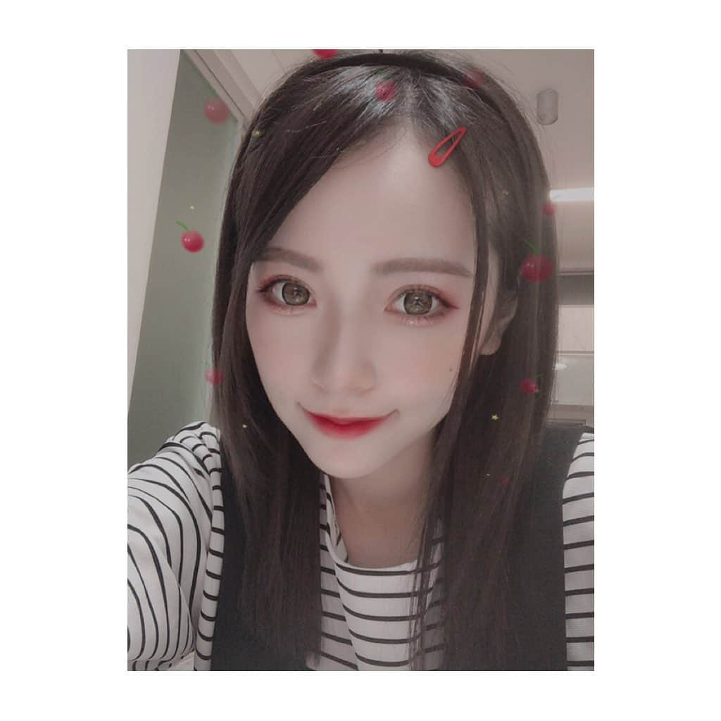 前川琳菜（りなち）さんのインスタグラム写真 - (前川琳菜（りなち）Instagram)「✩‧₊˚ . . 最近カチューシャ付けるの ハマってる😋🍒🍒🍒 . . #tagsforlikes #tflers #instadaily #instalike #instalove #instafollow #japangirl #instagood #instapic #me #selfie #model #팔로우 #소통 #셀카 #셀카그램 #셀카놀이 #셀카타임 #셀피 #셀스타그램 #훈스타그램 #팔로미 #얼스타그램 #모델 #セルカ #黒髪女子 #カチューシャ」5月8日 12時00分 - rina__maekawa