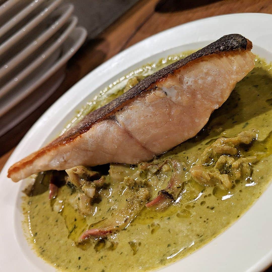大見さなえさんのインスタグラム写真 - (大見さなえInstagram)「リ・カーリカの和牛😋🥓 渡部さんのオフ会で前回行った カーリカ・リの1号店🌸 学芸大学『リ・カーリカ』 ・ 前菜盛り合わせや(特にゴルゴンゾーラムースと蜂蜜の ブルスケッタはワインに合い過ぎる🤤🍷) 熊本の搾りたてミルクモッツァレラの 濃厚だけど後味フレッシュ感ある(*´꒳`*) ・ 前菜盛り合わせを頼んで ちまちま飲みながらお料理を待つのもいい☺️🍷 ・ #リカーリカ #学芸大学グルメ #お肉 #肉 #meat #beef #めぐログ_学芸大学 #肉テロ #令和 #レア #instagood」5月8日 12時08分 - tabe_megumi