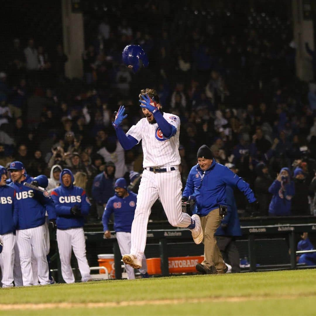 シカゴ・カブスさんのインスタグラム写真 - (シカゴ・カブスInstagram)「Cubs Win! #EverybodyIn」5月8日 12時38分 - cubs