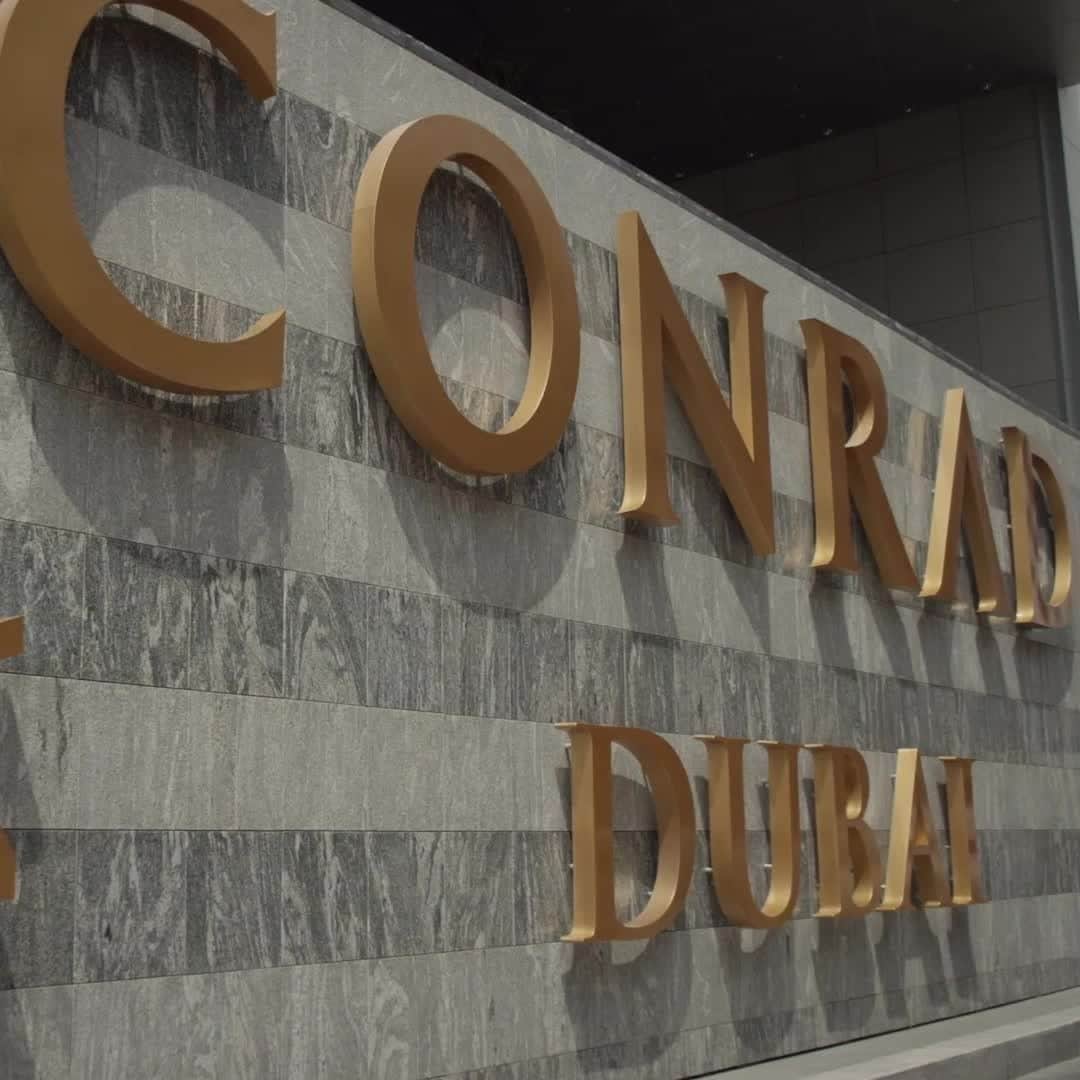 Conrad Hotelsのインスタグラム：「Explore this iconic city and live your own ultimate Dubai experience @conraddubai. #StayInspired」