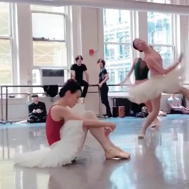 Ballet Is A WorldWide Languageのインスタグラム