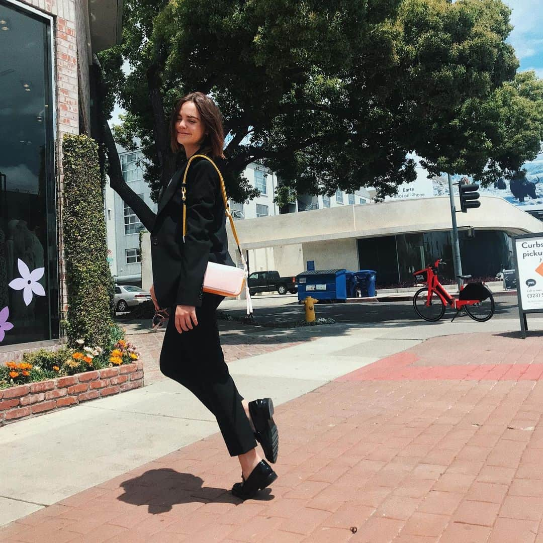 ベイリー・マディソンさんのインスタグラム写真 - (ベイリー・マディソンInstagram)「☀️」5月8日 4時21分 - baileemadison