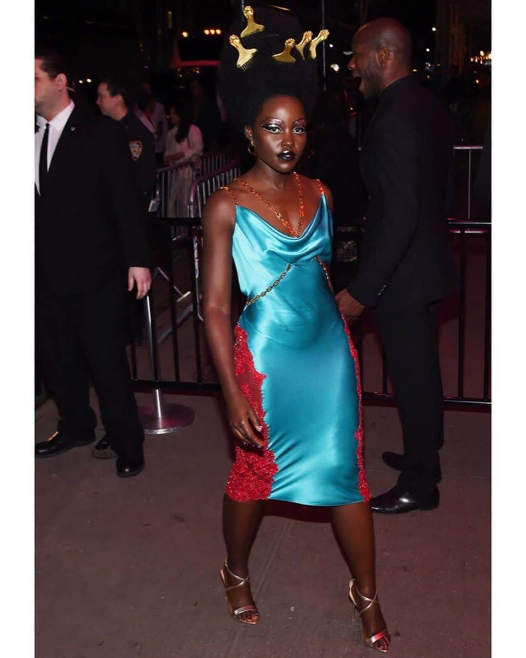 ルピタ・ニョンゴさんのインスタグラム写真 - (ルピタ・ニョンゴInstagram)「#MetGala Look 2.」5月8日 5時47分 - lupitanyongo