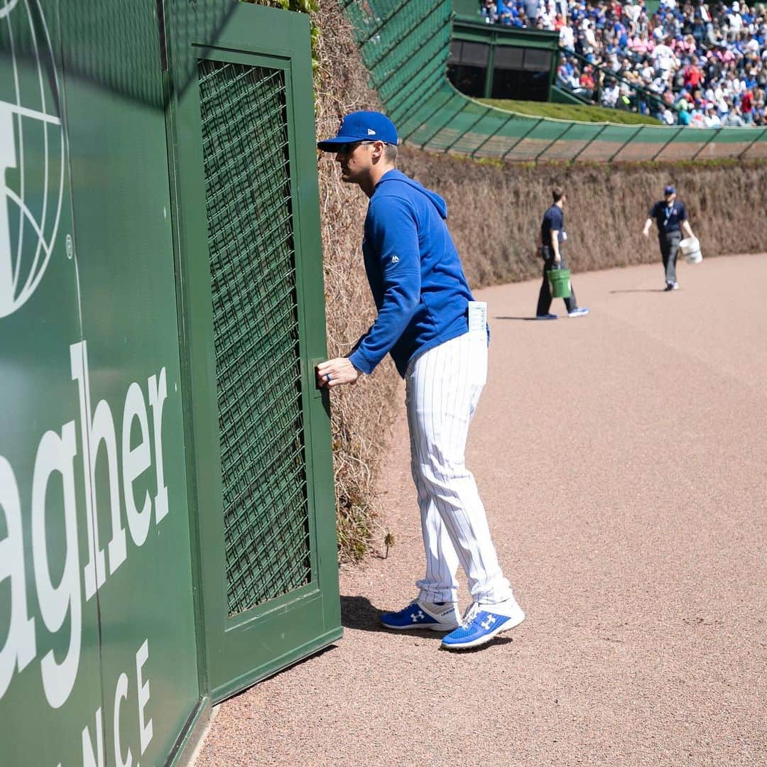 シカゴ・カブスさんのインスタグラム写真 - (シカゴ・カブスInstagram)「#CubsCollection: Pitching Coach Tommy Hottovy As a valued member of the Cubs organization for four years, Hottovy was promoted to pitching coach in December of 2018. "[My role is] more an evolution of how this game has evolved, how I personally evolved with it and how our players are evolving with it." -Tommy Hottovy #EverybodyIn From the mound to the dugout, check out Hottovy's view of the game from a pitching perspective. 📸 @sgreenphoto  Find more photos on Facebook.com/Cubs」5月8日 5時57分 - cubs