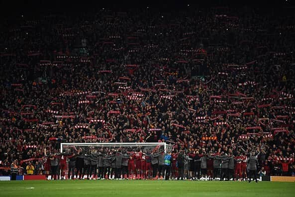 シモン・ミニョレさんのインスタグラム写真 - (シモン・ミニョレInstagram)「‪Anyone fancy a little trip to Madrid? #YNWA #REDS #WeMarchOn‬」5月8日 6時19分 - 22mignolet22