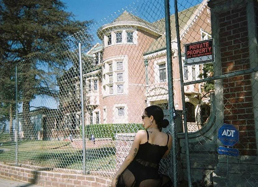 マギー・リンデマンさんのインスタグラム写真 - (マギー・リンデマンInstagram)「wya」5月8日 6時27分 - maggielindemann