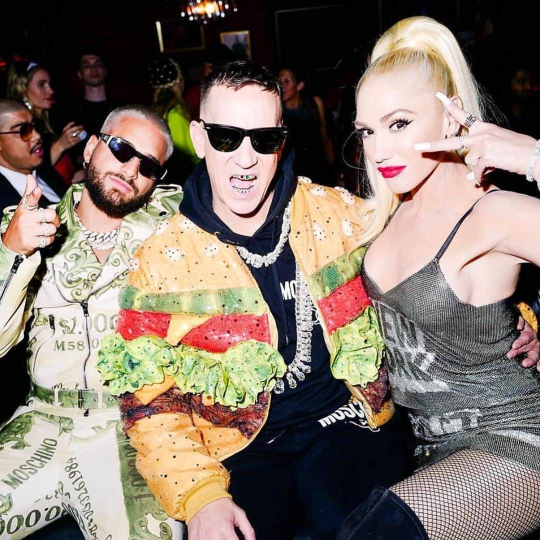 Moschinoさんのインスタグラム写真 - (MoschinoInstagram)「#Repost @dailyfrontrow ・・・ Still recovering from all of last night's bonkers afterparties, including Moschino's late-night rager at the Playboy Club. What a night! #metgala #aboutlastnight #partypeople @maluma @itsjeremyscott @katyperry @gwenstefani @miamoretti @violetchachki @taylor_hill @daphnegroeneveld @patrickschwarzenegger @amandalepore @spaceykacey @jonahalmost @ladyfag @leighlezark @itboygregk @geordonnicol @playboyclubnyc @cirocvodka #cirocyourworld @pommeryusa @perrierusa」5月8日 8時45分 - moschino