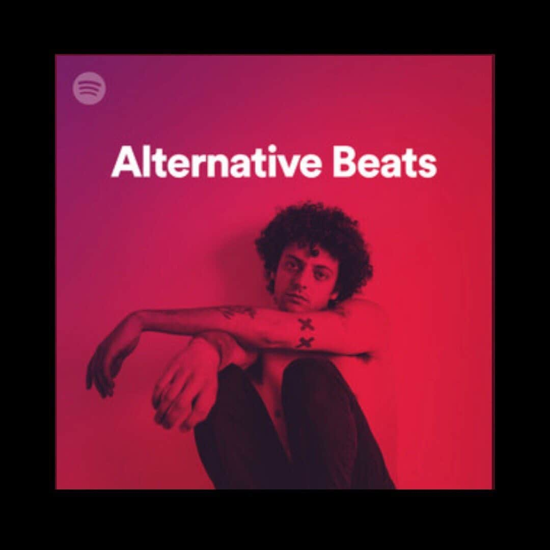 エンパイア・オブ・ザ・サンさんのインスタグラム写真 - (エンパイア・オブ・ザ・サンInstagram)「Thank you @spotify for featuring ‘High and Low’ on the Alternative Beats playlist!」5月8日 8時53分 - empireofthesunsound